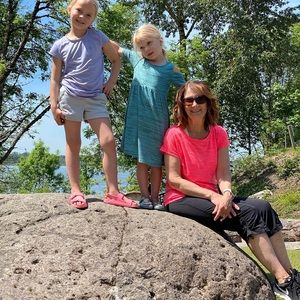 Meet your Posher, Kelly